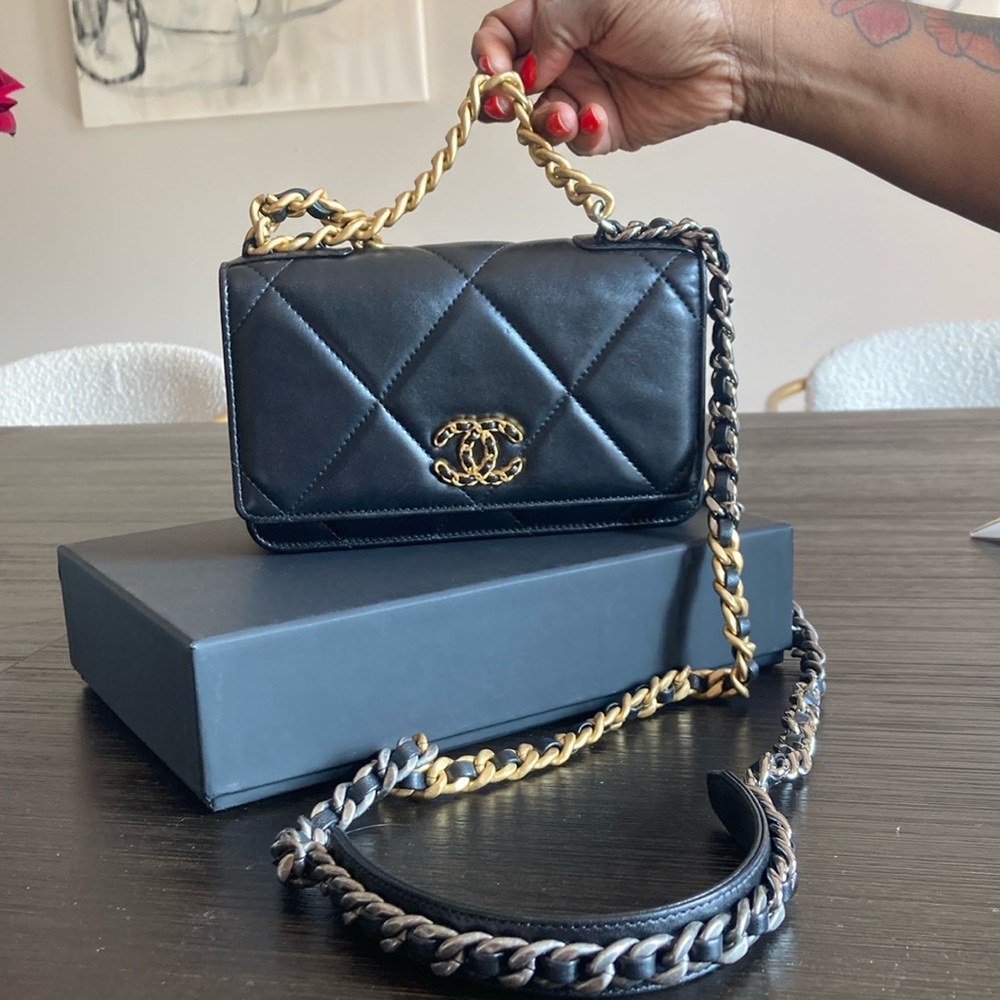 CHANEL MINI BAG